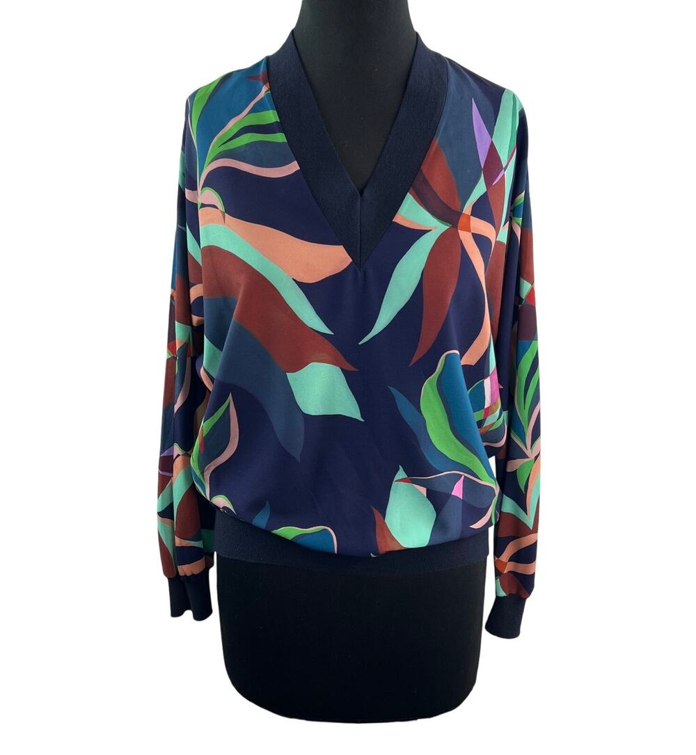 TED BAKER Byssie Supernatural Multi Top Cotton Ribbed V-Neck Pullover Size 2